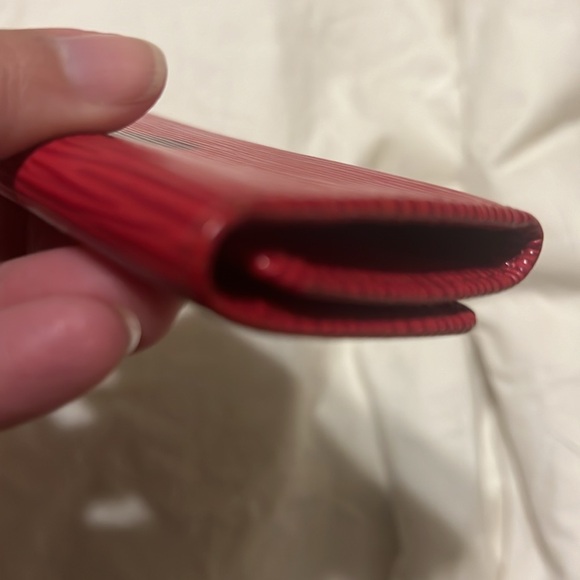 Louis Vuitton Epi key holder red, EUC, NO callouts! - Picture 5 of 6